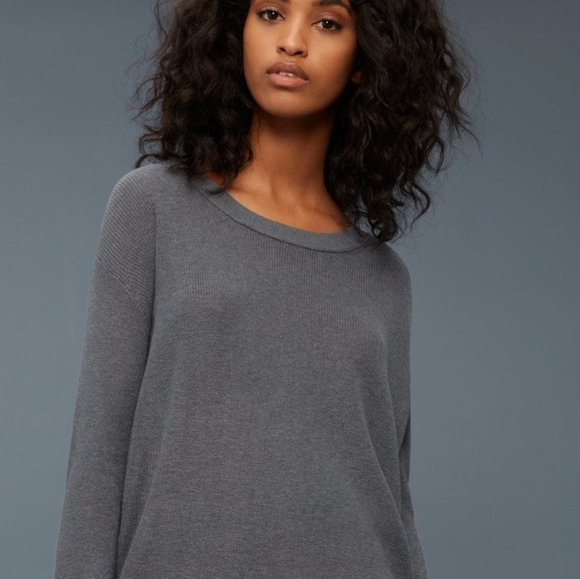 PRICE DROP! Aritzia Balzac Sweater - Picture 7 of 7